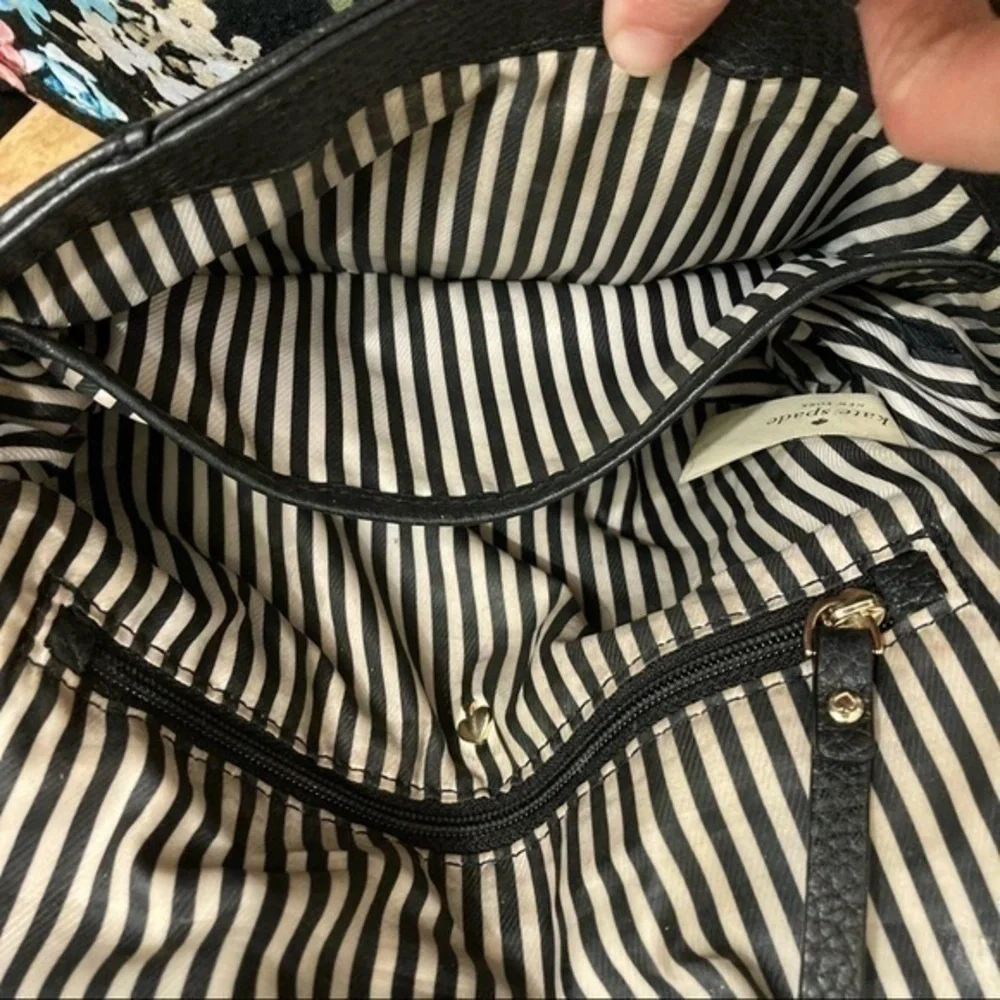 Kate spade black leather crossbody bag side expansion